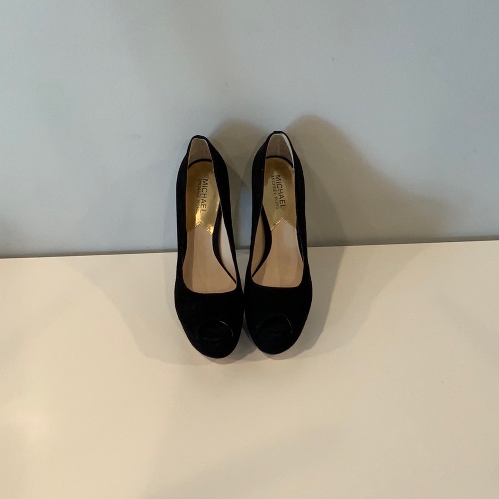 MICHAEL Michael Kors black peep toe pumps